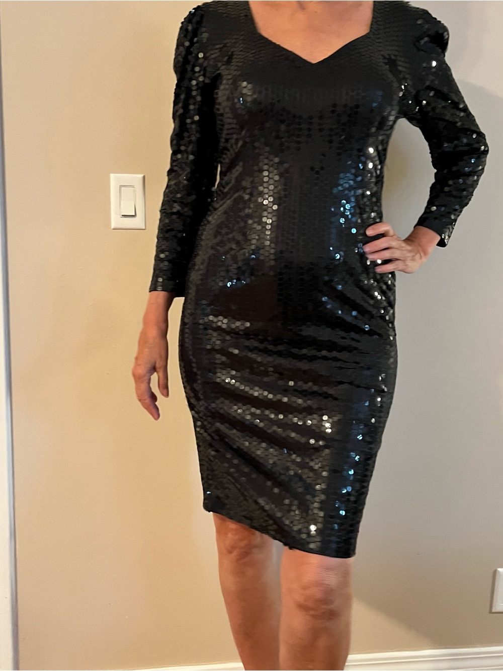 Black Sequin V-Neck Long Sleeve Bodycon Dress